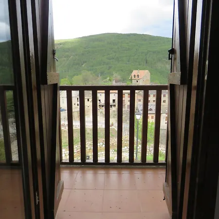 Chale Rustico Cerca De Pistas Con Vistas A La Montana * 卡斯铁略－德哈卡